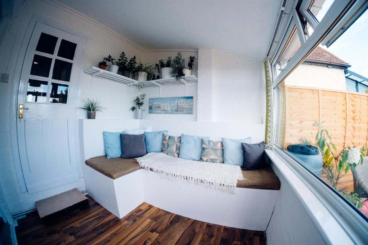 فندق Bijou Annexe, Sea View, Private Entrance & Parking - فولكستون المظهر الخارجي الصورة