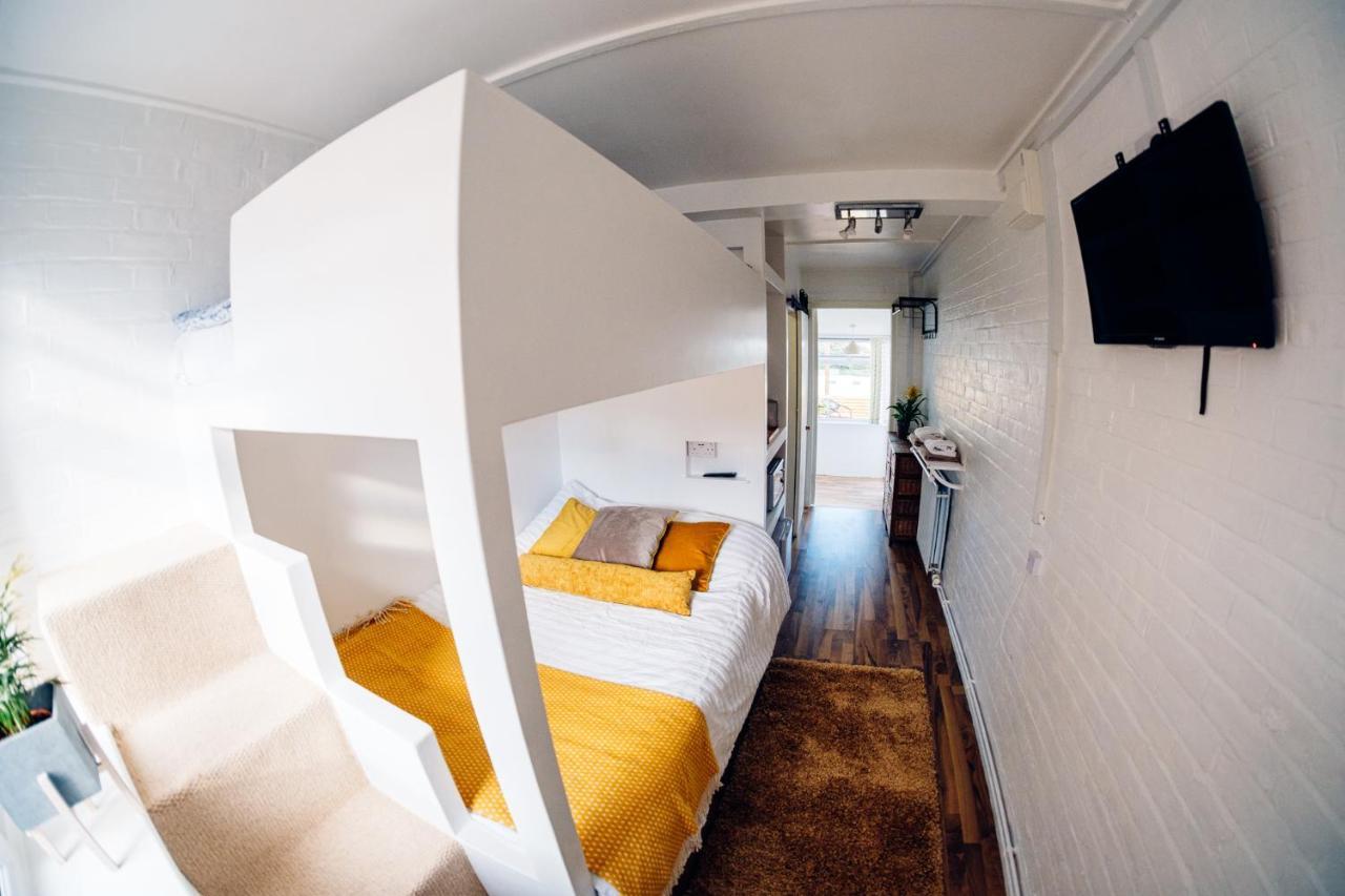 فندق Bijou Annexe, Sea View, Private Entrance & Parking - فولكستون المظهر الخارجي الصورة